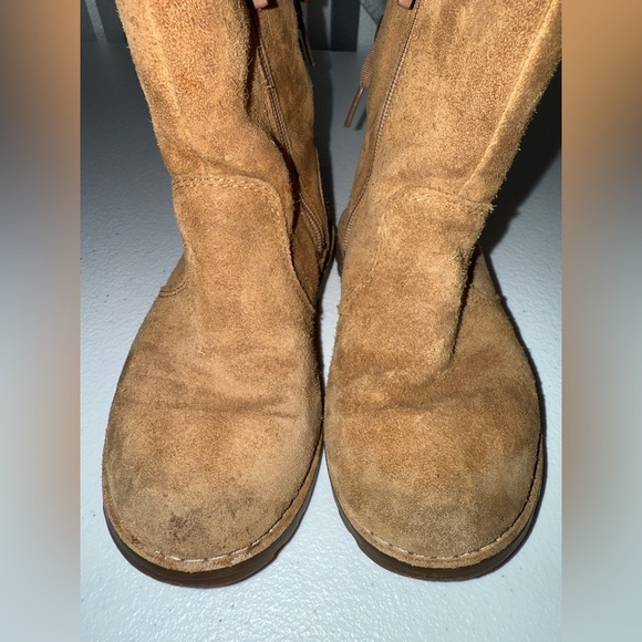 Ugg girl boots size 9 - Picture 5 of 10